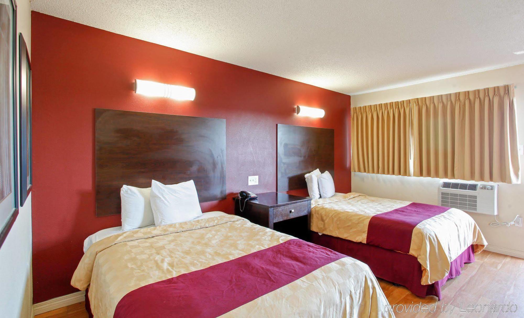 Red Roof Inn โมฮาวี ภายนอก รูปภาพ